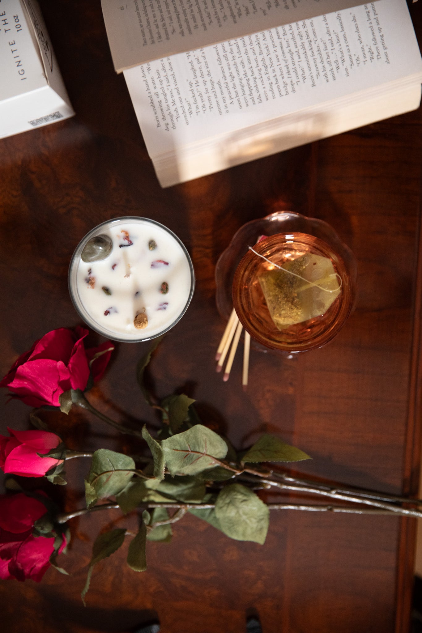 Velvet Rose Oud Candle